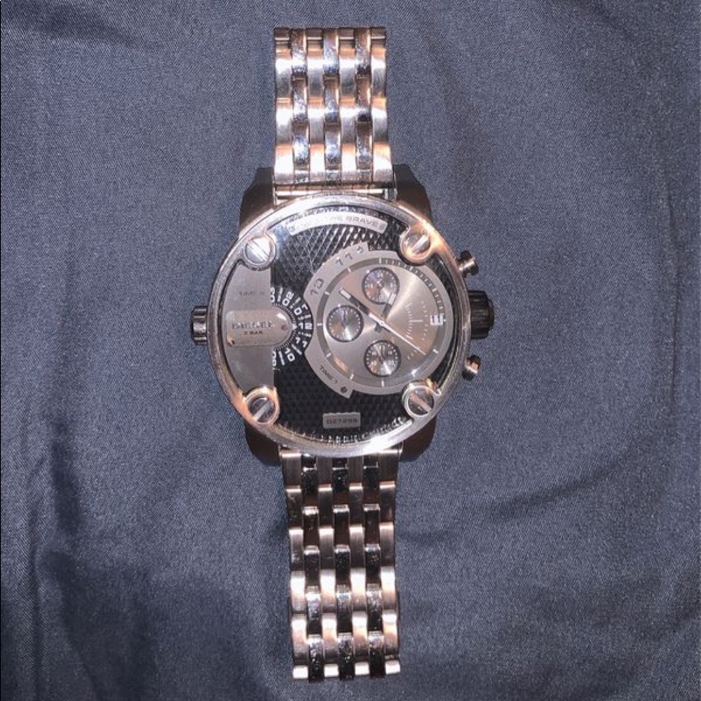 Disel watch big face silver